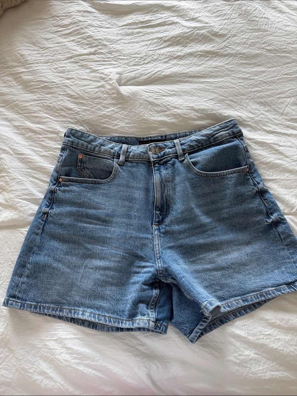 Zara Medium Blue Denim High-Rise Shorts